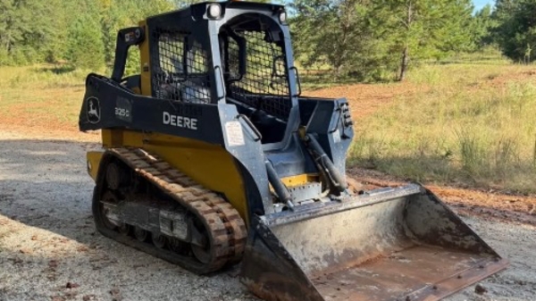 2022 Deere 325G thumbnail 4