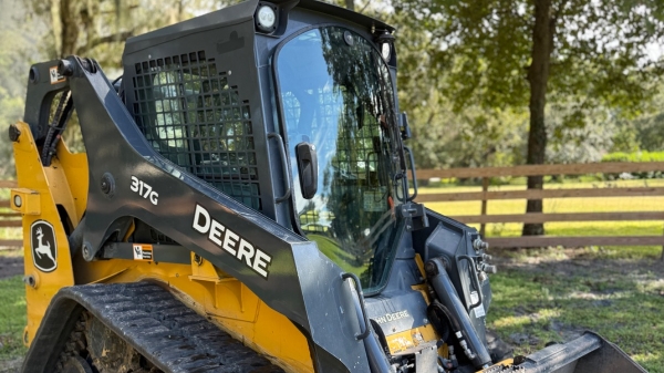 2023 Deere 317G thumbnail 6