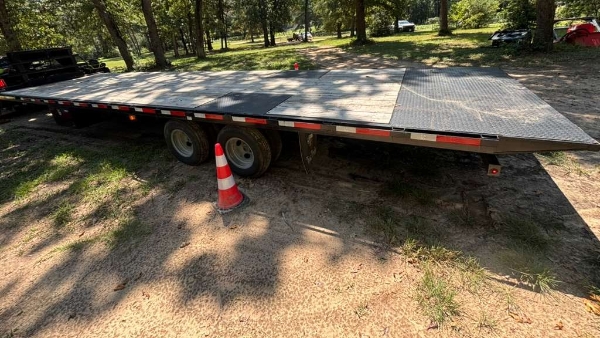 2023 Texas Pride Trailers PT830522KGN - Image 1