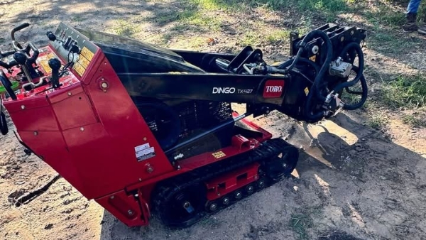 2023 Toro DINGO TX 427 thumbnail 2