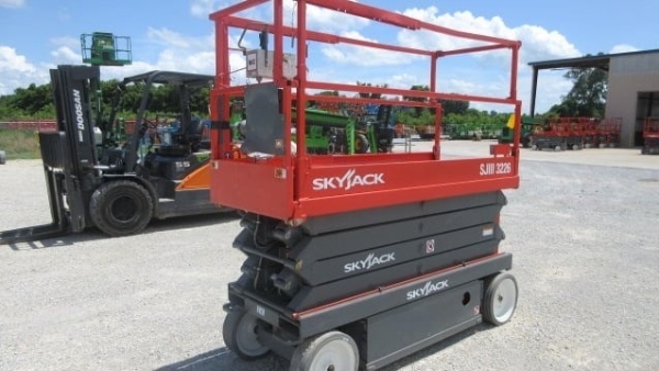 2025 Skyjack SJ3226 - Scissor Lift image 1