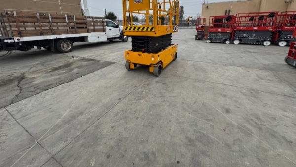 2025 JCB S3246E  thumbnail 3