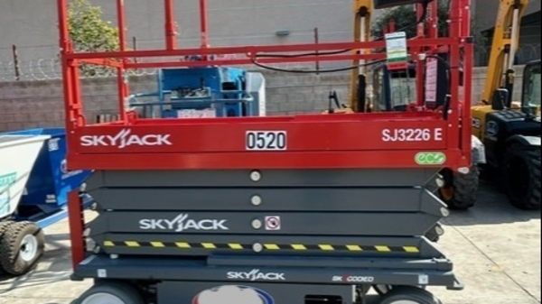 2024 Skyjack SJ3226E thumbnail 2