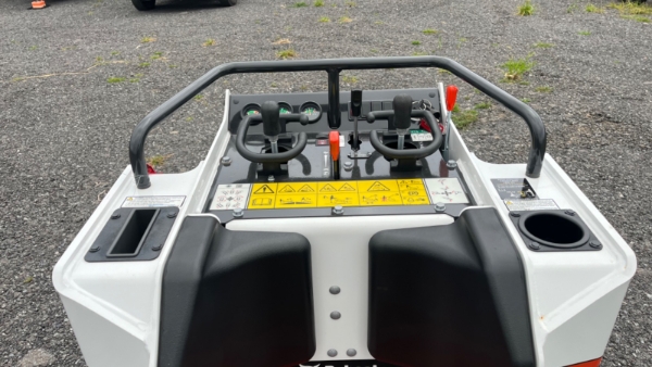 2024 Bobcat MT100 thumbnail 3