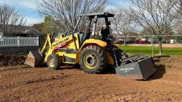 2014 New Holland U80 thumbnail 3
