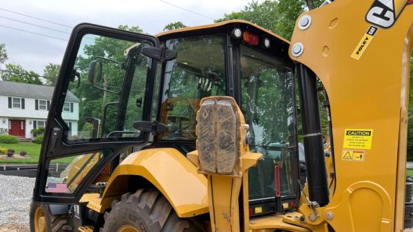2022 Caterpillar 440 thumbnail 3