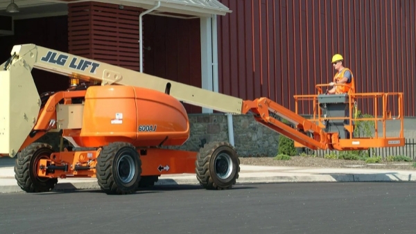 2024 JLG 600 AJ thumbnail 2