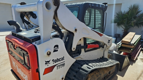 2020 Bobcat T770 thumbnail 3