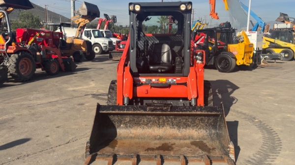 2025 Kubota SSV65 thumbnail 7