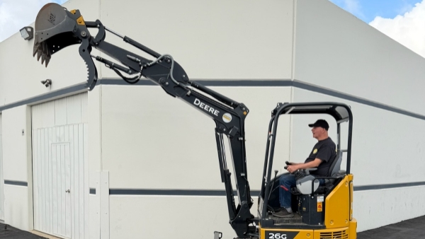 2021 Deere 26G thumbnail 2