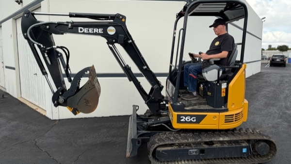 2021 Deere 26G thumbnail 3