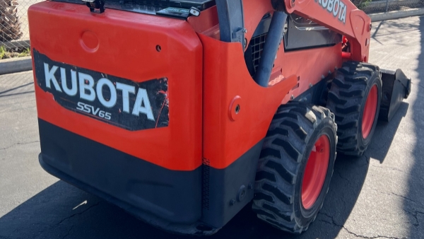 2019 Kubota SSV65 thumbnail 7