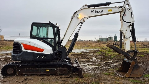 2019 Bobcat E85 - Image 1