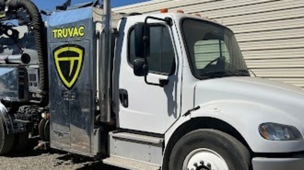 2021 Freightliner M2 106 thumbnail 2