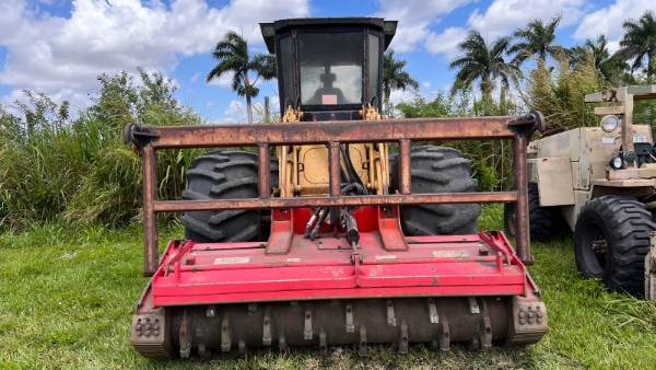 2014 Caterpillar 553C thumbnail 2