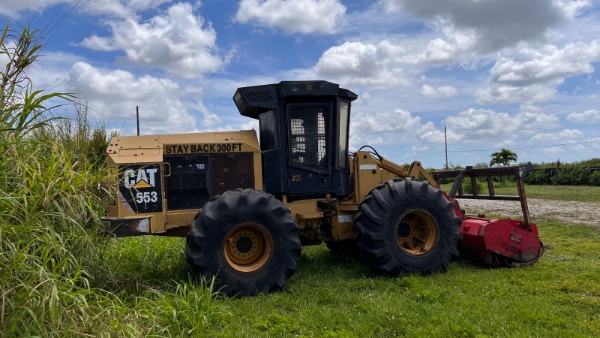 2014 Caterpillar 553C thumbnail 4