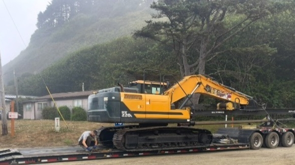 2019 Hyundai HX220L-RD thumbnail 3