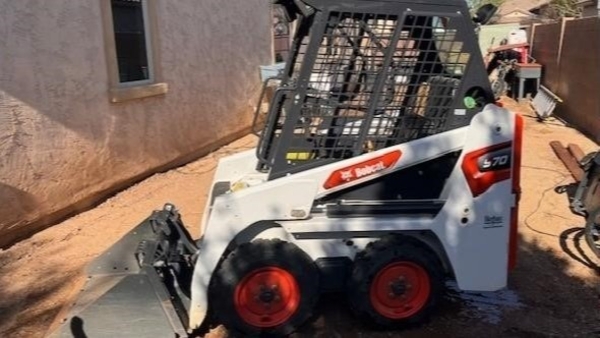 2024 Bobcat S70 thumbnail 2