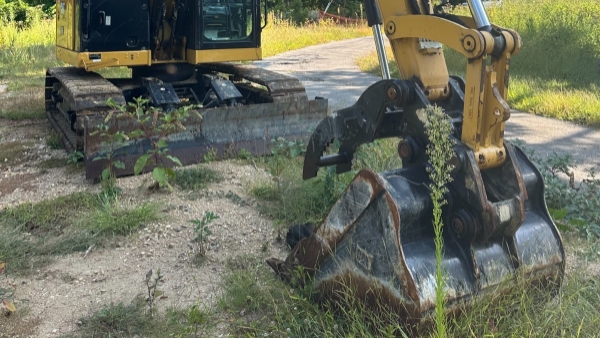 2022 Caterpillar 310 thumbnail 3