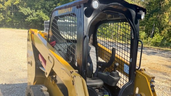 2017 Caterpillar 226D3 thumbnail 6