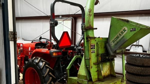2021 Kubota L2501 thumbnail 3