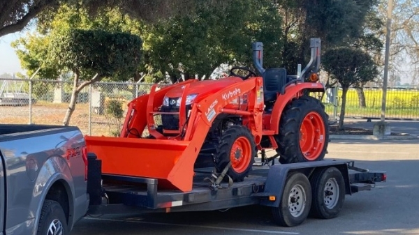 2021 Kubota L2501 thumbnail 2