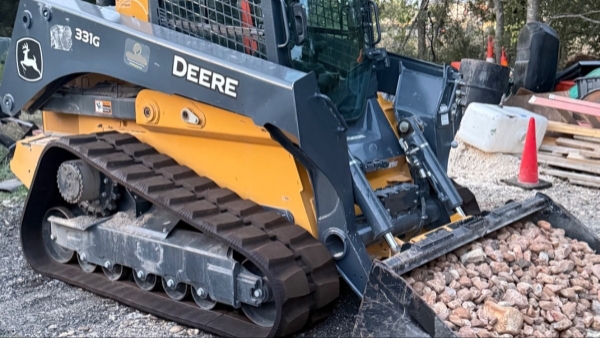 2024 Deere 331G thumbnail 2