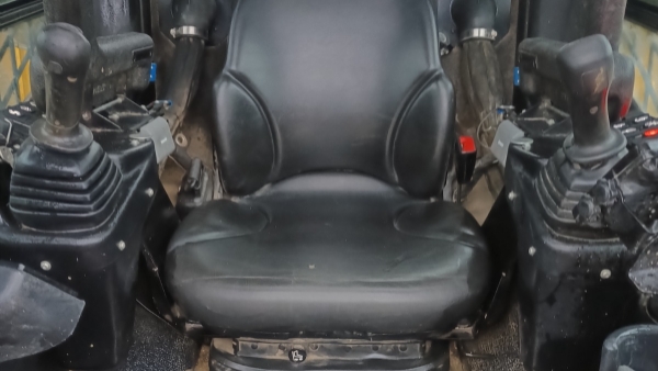 2021 Gehl RT255 thumbnail 6